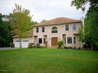 28 Pioneer Ct, Freehold, NJ 07728