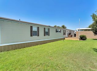 307 S 1st St, Canute, OK 73626