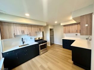 6 Swaine Pl, West Orange, NJ 07052