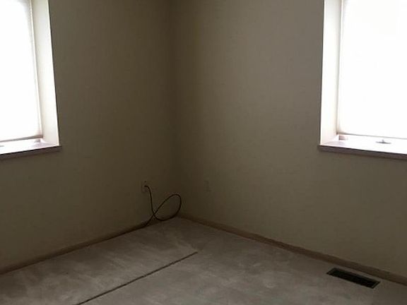 4th image of 6097 Golfview Dr #45