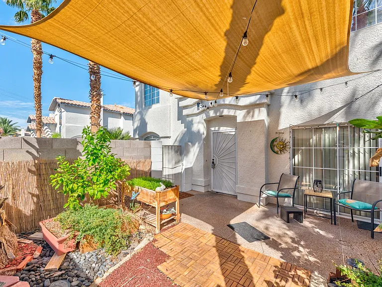 8217 Diamond Star Ct — Photo 3