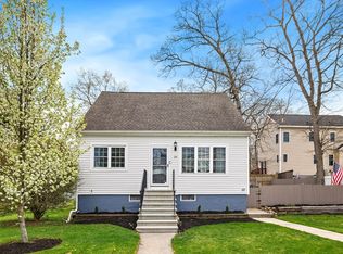 26 Lakeside Blvd, North Reading, MA 01864