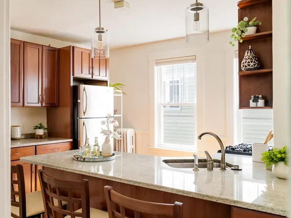 62 Cameron Ave #3, Somerville, MA 02144