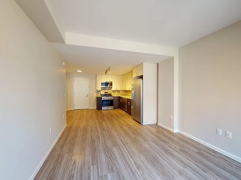 17802 Hillside Ave #313 — Photo 7