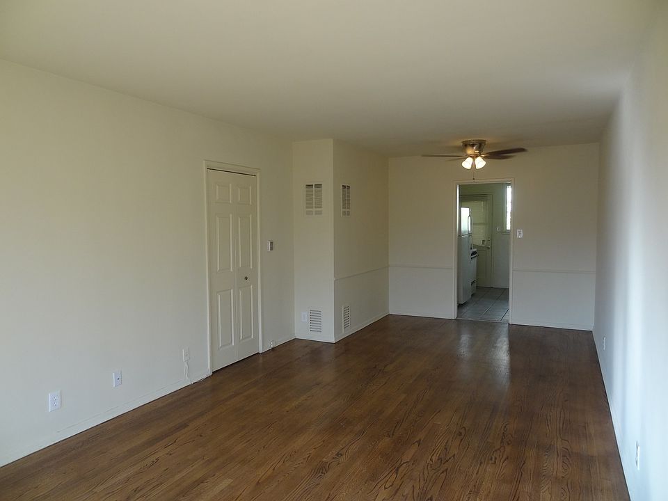 2nd image of 7141 De Longpre Ave APT 8