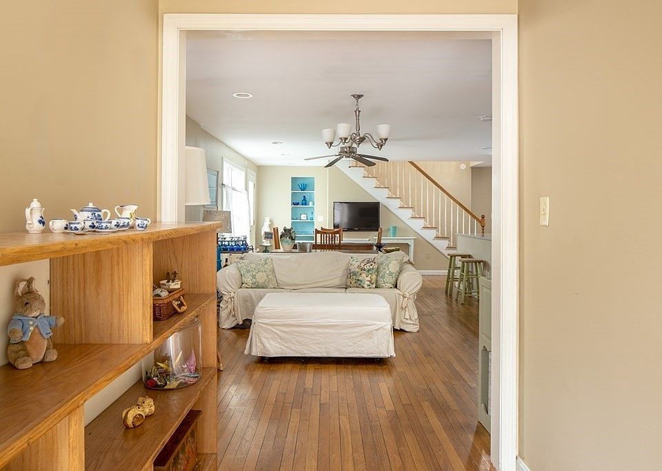153 Rockland St, Dartmouth, MA 02748 Zillow