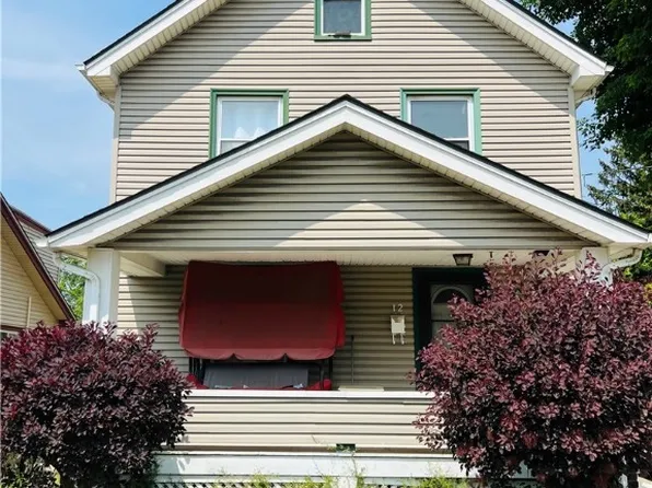 12 Jones Ct, Girard, OH 44420