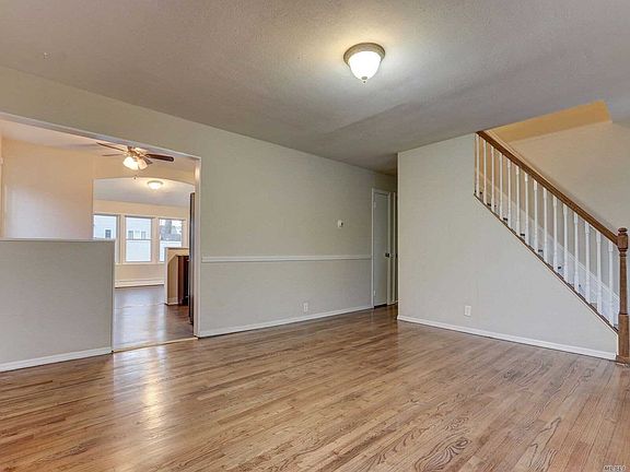 4th image of 355 Abbington Ct