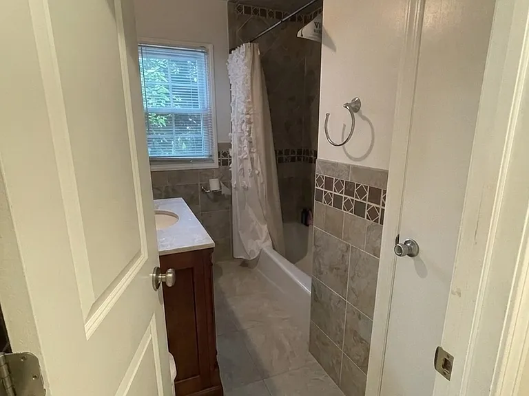 16-22 Eberlin Dr — Photo 22