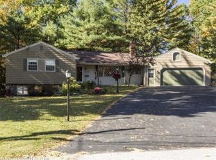 16 Woodside Dr, Lewiston, ME 04240