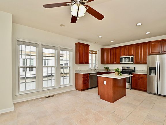2nd image of 5027 Village Fountain Pl