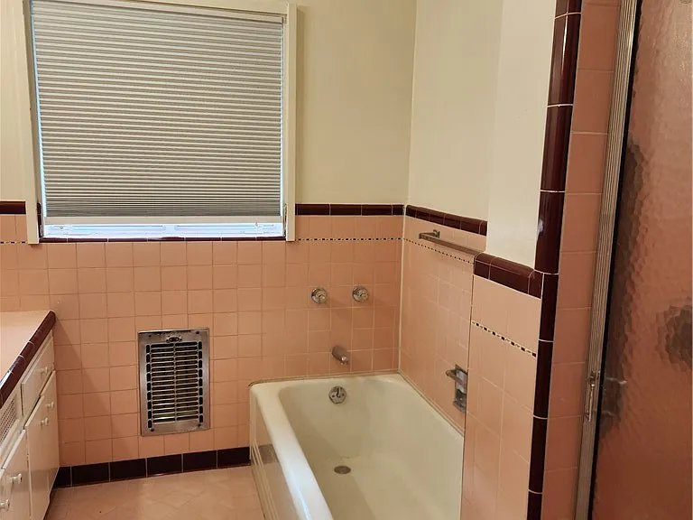 10504 Dunleer Dr — Photo 11