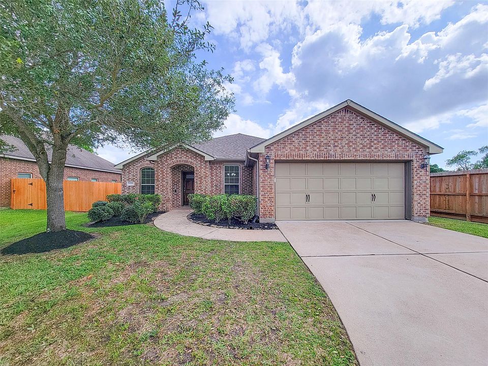 1st image of 17231 Forest Ridge Point