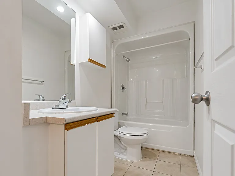 238 Campbell St #101 — Photo 14
