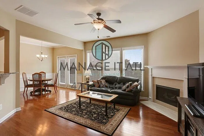 3 bed, 2.5 bath, 1949 sqft, $2,699 — Photo 4