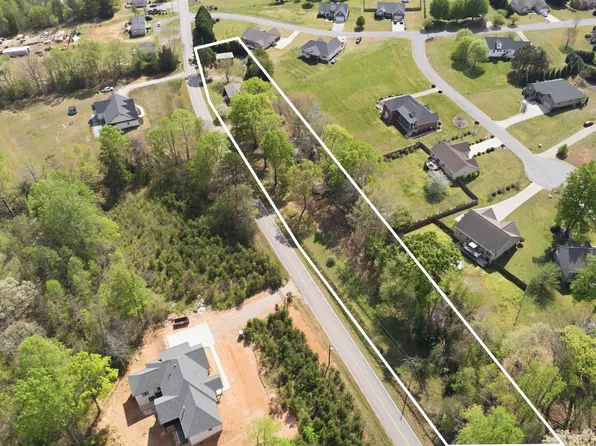 1360 Old Mill Rd, Campobello, SC 29322