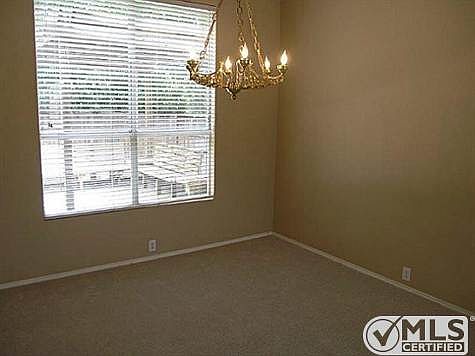 5th image of 2521 Woodhaven Dr