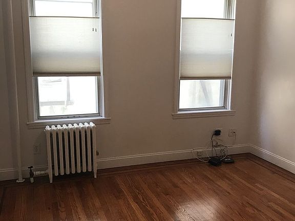 3rd image of 4716 41st St APT 1F