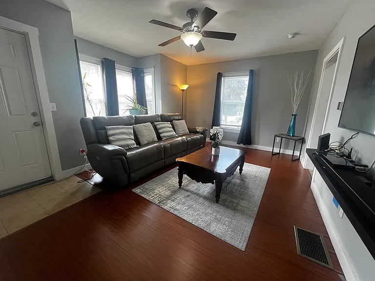 195 Broad St #1 — Photo 2