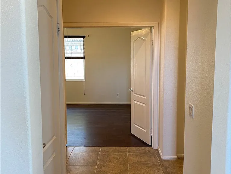 5505 Sunset Ridge Dr — Photo 15