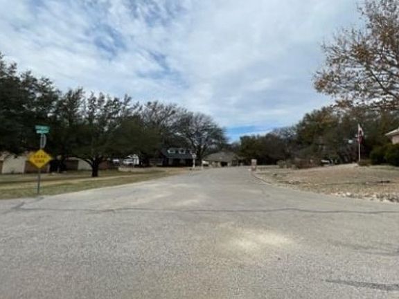 Exterior Neighborhood (street photo)