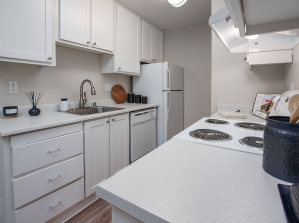 7928 La Riviera Dr #280