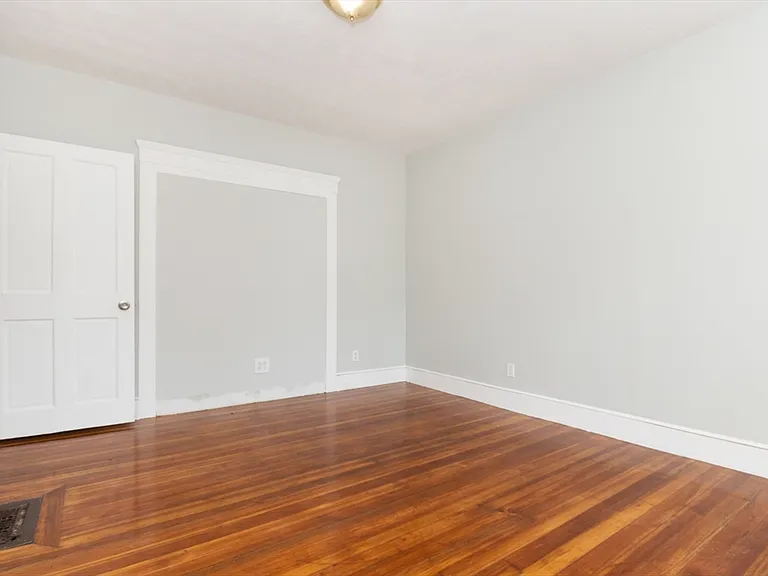 35 Torrey St #3 — Photo 11