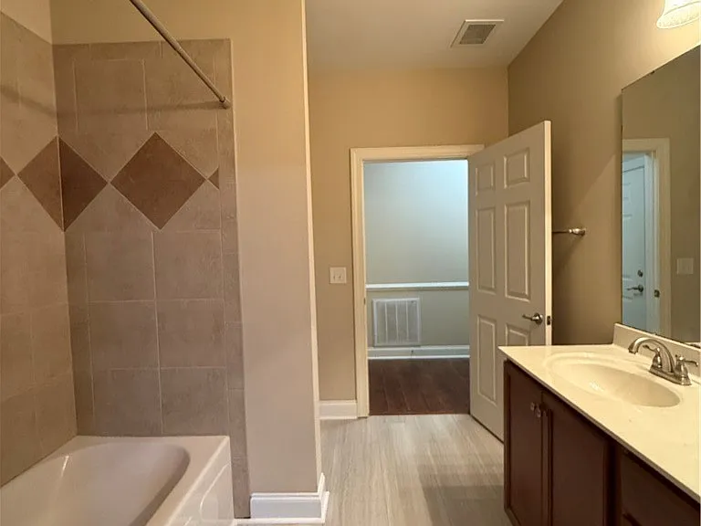 321 Gallery Dr #102 — Photo 23