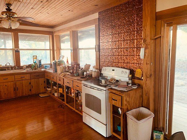 2nd image of 6830 Bryka Rd
