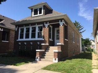 1428 Clinton Ave, Berwyn, IL 60402