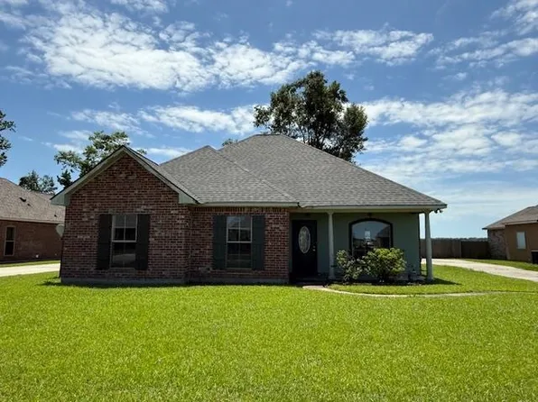 124 Homerun Pkwy, Donaldsonville, LA 70346