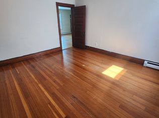 100 Blake St #3R, Lewiston, ME 04240