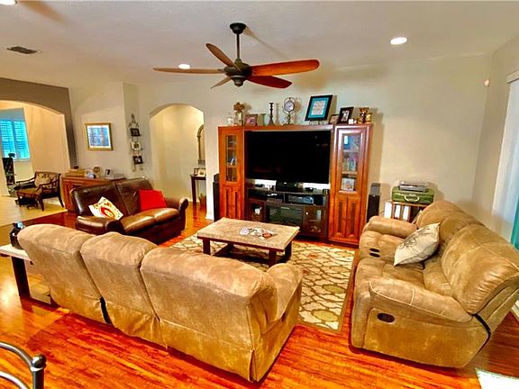 4th image of 341 Terrace Wood Dr