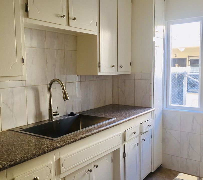 2nd image of 4546 W 17th St #2