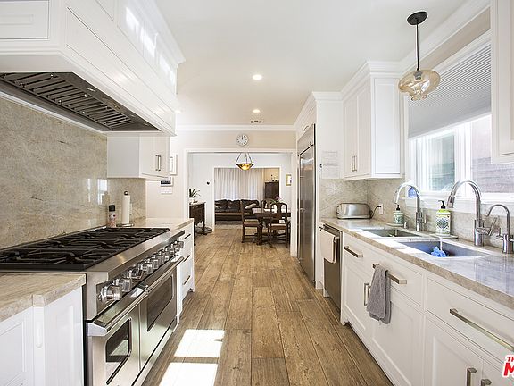 3rd image of 1617 S Sherbourne Dr