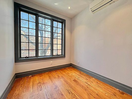 3rd image of 264 Sullivan Pl #2E