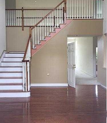 2-Story Foyer