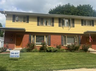 1009 Wood St, Valparaiso, IN 46383