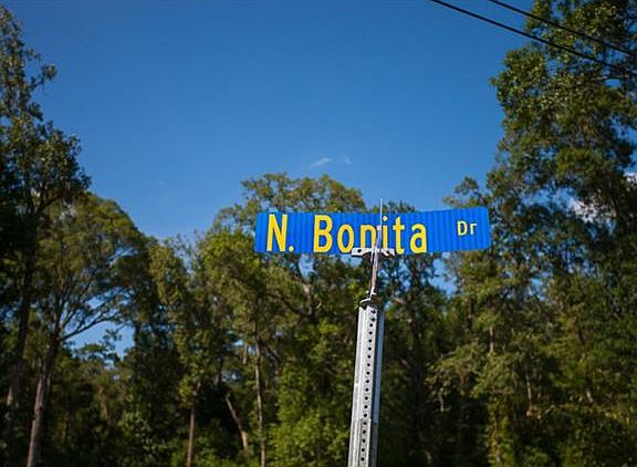 4th image of 0  N. Bonita Dr