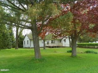 7458 W Mount Hope Rd, Galena, IL 61036