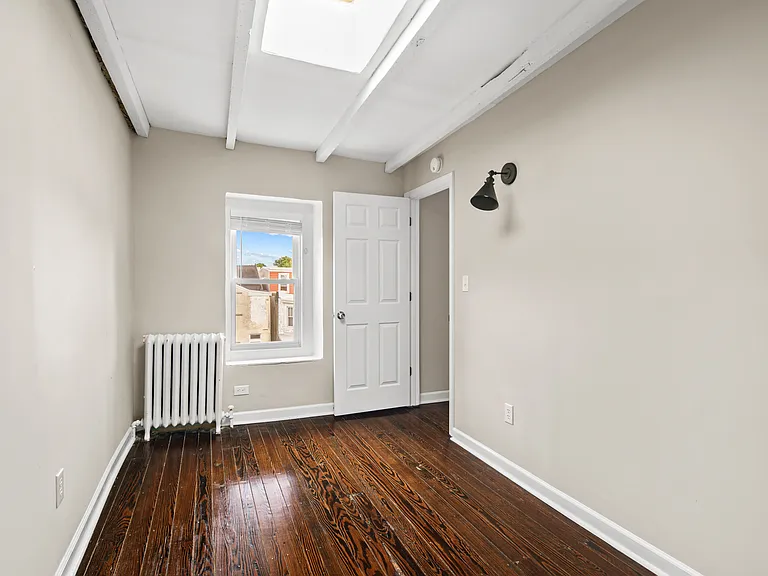 127 Seville St — Photo 19
