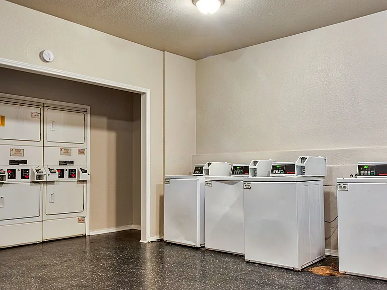 Lake Hefner Townhomes — Photo 9
