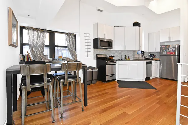 85 Attorney Street #4B