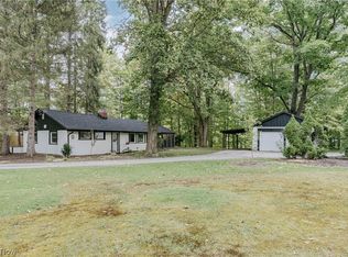 18535 Geauga Lake Rd, Chagrin Falls, OH 44023