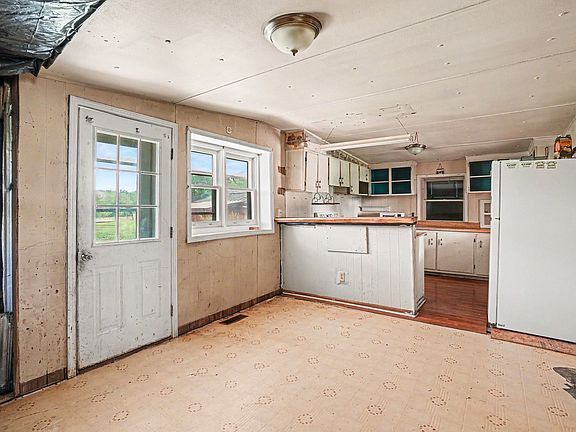 5th image of 122 Dorris Rd