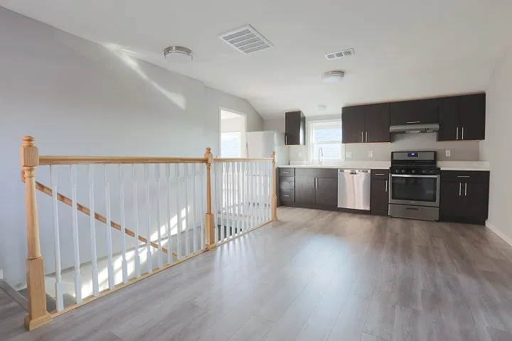 3217 Telegraph Ave — Photo 2