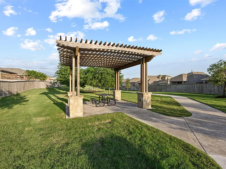 489 Shale Cir — Photo 31