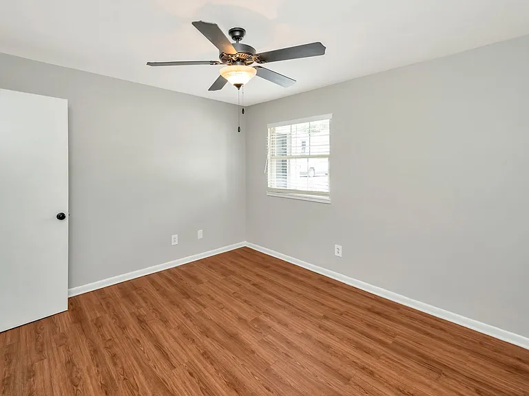 The Lennox — Photo 32