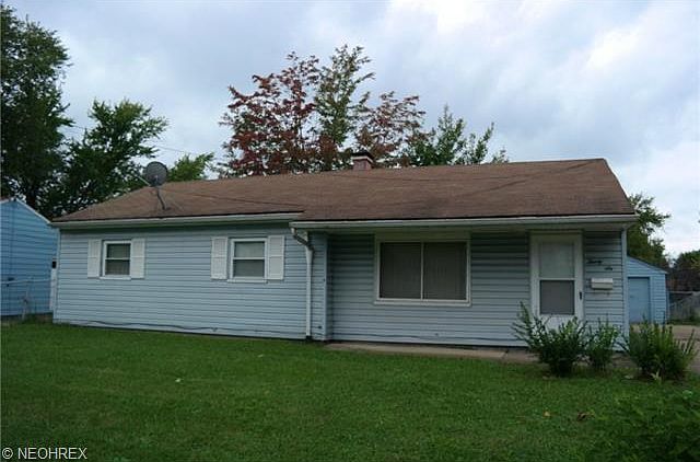 1st image of 26 Whitman Ln
