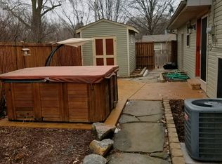 5400 Cooper Ave, Lincoln, NE 68506